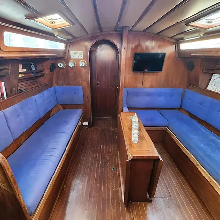 Over The Sea Botel
